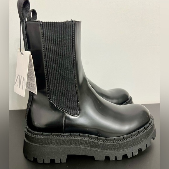 Zara Shoes - Zara Chelsea Boots